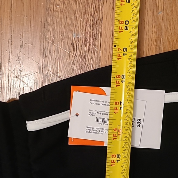 SPORTS ILLUSTRATED WOMEN'S BLACK SHORTS ELASTIC WAISTBAND SIZE SMALL - Picture 9 of 11